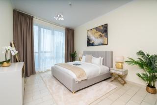 Classy Upgraded High Floor Prime Location - 7