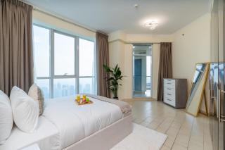 Classy Upgraded High Floor Prime Location - 6