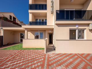 Quiet Villa with Soothing Spa - Dramalj - 5