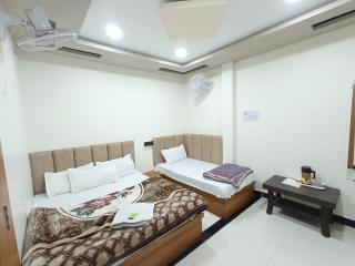 Hotel Shreem - 8