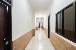 Urbanview Hotel Transit Near Bandara Sultan Hasanuddin - - 6