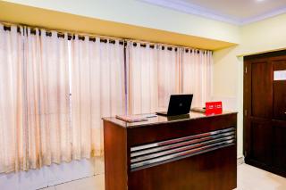 Hotel O Padma Junction MG Road - Cochin - 8