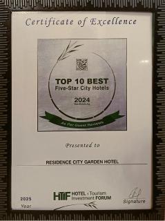 Residence City Garden - Certificate of Excellence Top 10 BEST Five-Stars City Hotels for 2024 awarded by HTIF - Plovdiv - 7