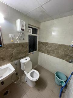 Urban Escape - 2BHK Stay - Ghaziabad - 7