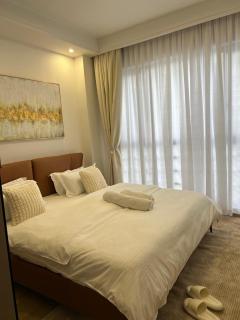 Esther's Paradise Haven - 1