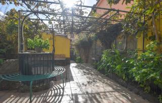 1 Bedroom Gorgeous Home In Mascalucia - Mascalucia - 1