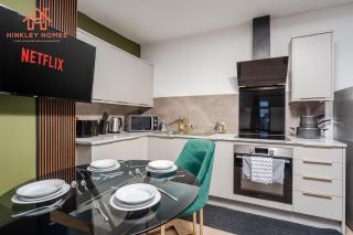 2Bedroom Apartment - Free Parking - Perfect for long stays - 1