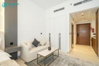 Blue Breeze - Trendy Studio with Balcony & Stylish Interiors - 6