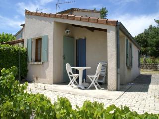 Comfortable Apartment in Lablachère with Terrace in Ardèche - Lablachère - 2