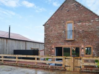 Cart House - Uk48812 - Rise - 1