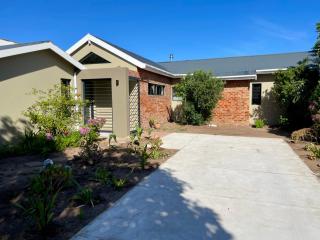 Sandy Fingers Apartment - 9