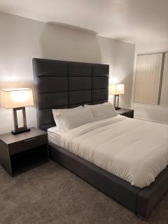 Warm and Welcoming - Los Angeles - 8