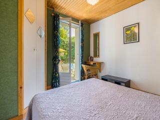 Serene Holiday Home in Les Salelles with Swimming Pool - Chambonas - 3