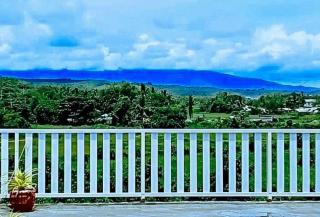 Jeanine's Travellers Inn by RedDoorz - Morong - 9