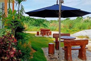 Jeanine's Travellers Inn by RedDoorz - Morong - 5