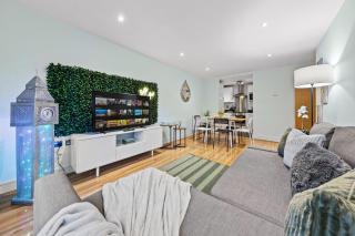 Croydon FBS Retreat, Easy access to central - 3