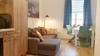 Ferienwohnung 1 Grüner Fürst mit Sitzecke im Innenhof & Erdgeschoss & Nähe Park & ruhige Lage - Bad Muskau - 1