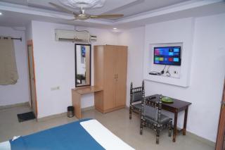 HOTEL SLN - Shamshabad - 1