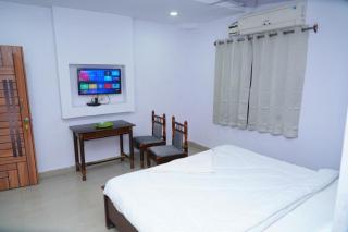 HOTEL SLN - Shamshabad - 4