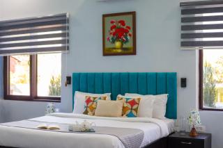 ELIVAAS Aarul 4 BHK Villa with Pvt Pool, Gazebo & Game Zone - Gurgaon - 9