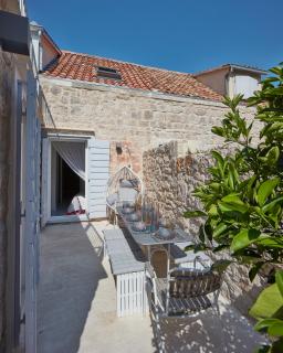 Orange Tree House - Vis - 7