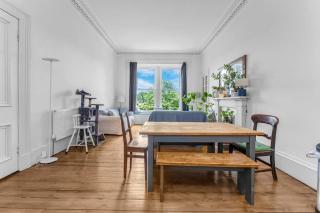 Bright and spacious flat overlooking the Meadows - Edimburgo - 9
