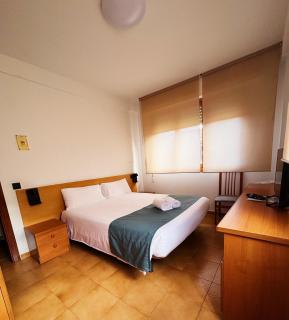 Hostal Legaz - Funes - 2