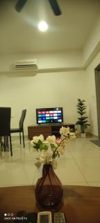 HB21-10 -Cyberjaya-Netflix-Wifi-Parking-Pool-Whole Apartment, 3128 - Cyberjaya - 7