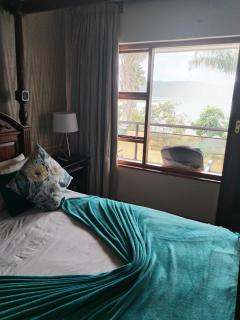 Lagoon Breeze Guest House - 1