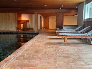 Serene Chalet With Shared Pool and Spa - 8