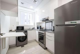 Stylish 1-Bedroom Apartment with Premium Amenities - 1