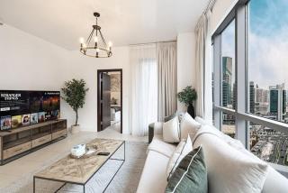 Breathtaking Views & Contemporary Comfort in the Heart of Downtown - 9