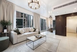 Breathtaking Views & Contemporary Comfort in the Heart of Downtown - 7