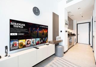 Chic Studio with Top Amenities - 9