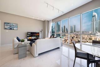 Downtown Sanctuary Iconic Burj Views & Luxury Living - 5