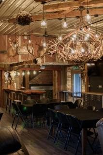 Duct-Tape Lodge - - 4