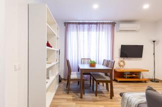 Josep Tarradellas Entire Apartment - 1