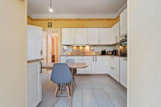 Cozy 3BR Townhome Walk to City Center & Park Free - Lussemburgo - 7