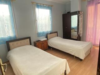 Comfortable 2-BR for 4 - Tirana - 8
