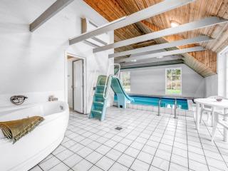 Holiday Home Aagot - 1-7km from the sea by Interhome - 8