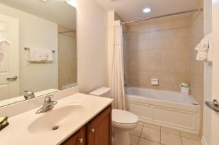 Silver Beach Towers W906 - 3