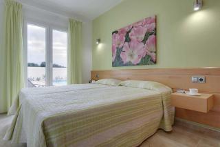 Villa Betty - Cala en Blanes - 1