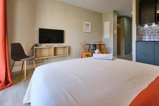 Au Céladon Parking gratuit, WIFI, Terrasse, Piscine - Carcassonne - 8