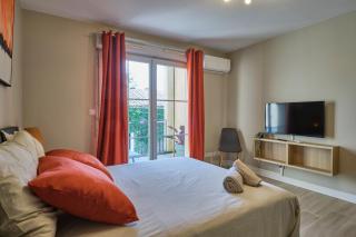 Au Céladon Parking gratuit, WIFI, Terrasse, Piscine - 9