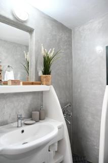 House on the island - Kithnos - 4