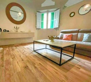In the Heart of SLIEMA & Minute away from the Beach, longest Promenade, Clubs, Shops & Restaurants - Sliema - 9