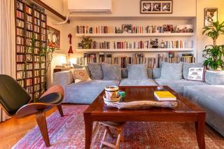 Chic 2BR Bright Penthouse with Open Wood Staircase - Atene - 7