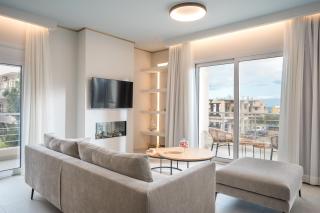 Selas Spacious fully equipped 3 BDR Apt by Hospi - 8