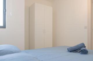 spacious one bedroom apartment by the beach and near st julians - Baħar iċ-Ċagħaq - 1