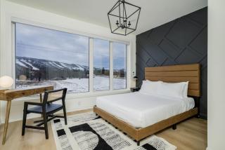 The Luxury Black Rose Chalet at The Blue Mountains for 20 - Blue Mountains - 8